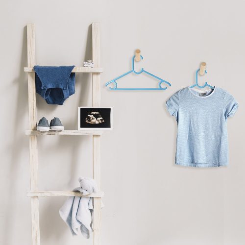 Műanyag gyerek vállfa 25 db (kék)